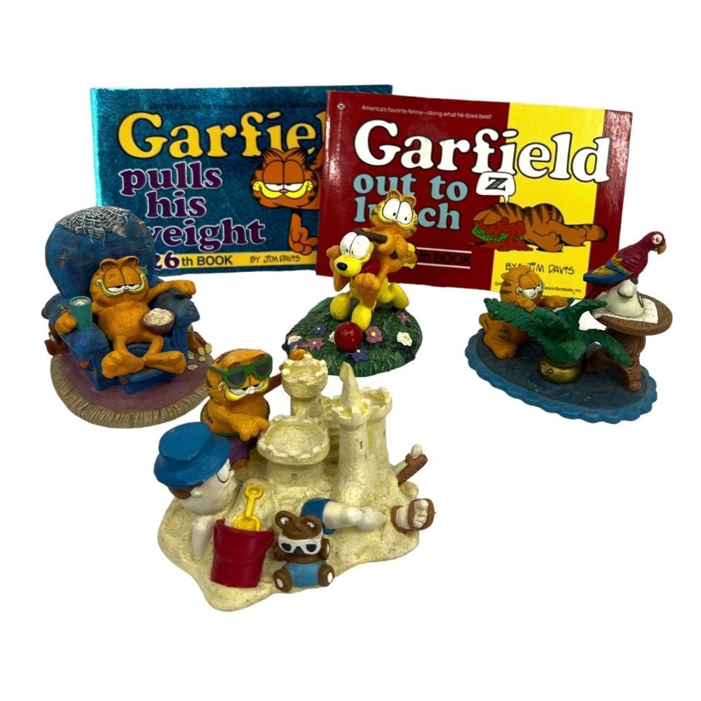 Jim Davies Garfield Odie comic books figurines Vintage Danbury Mint collectible